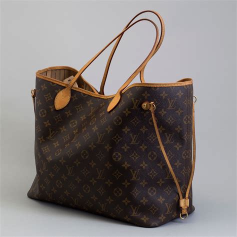 louis vuitton manhattan gm price|louis vuitton neverfull gm price.